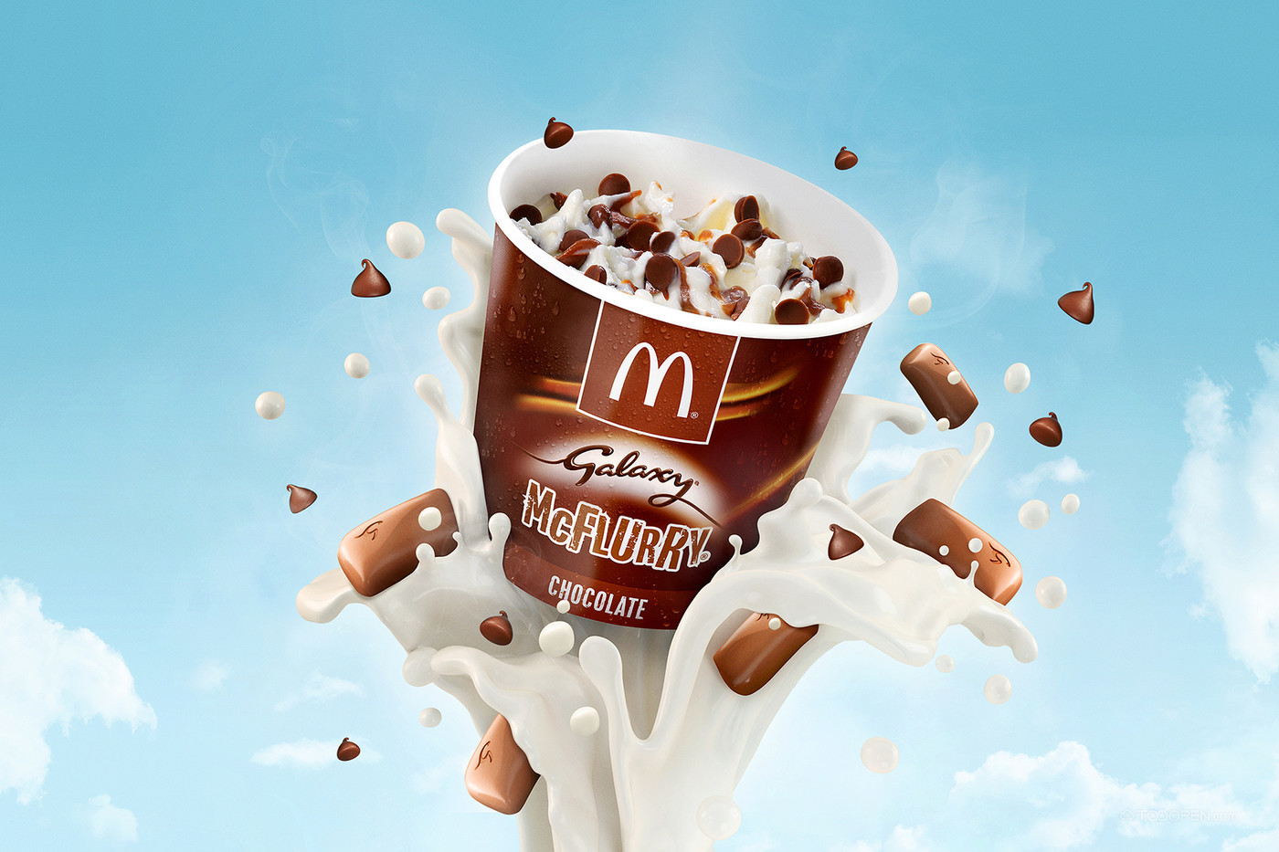 麦当劳巧克力味冰淇淋杯广告海报设计欣赏-02