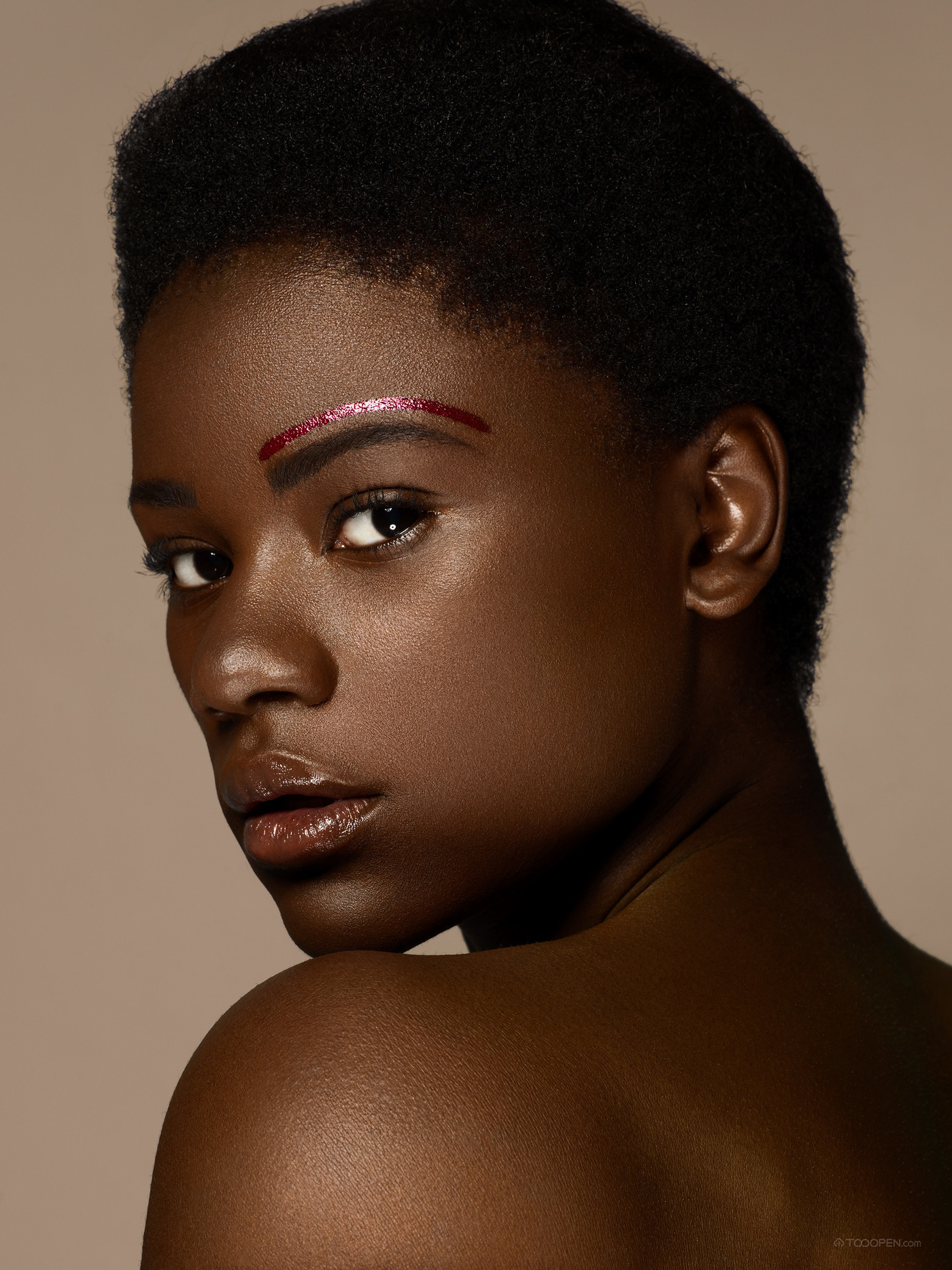 非洲黑色皮肤女人人像艺术摄影图片-05