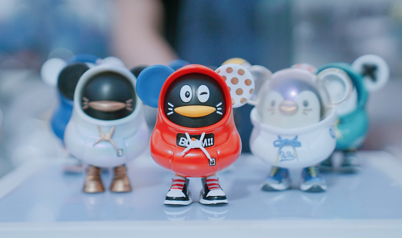 腾讯QQ企鹅玩偶玩具设计图片-09