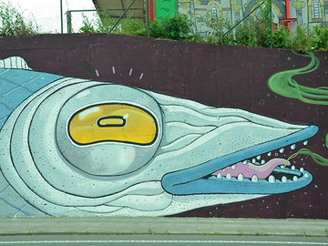 国外创意大鱼街头墙绘图片