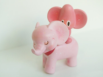 粉红小象玩具玩偶设计作品欣赏