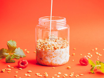 高清酸奶沙拉可口美食摄影图片