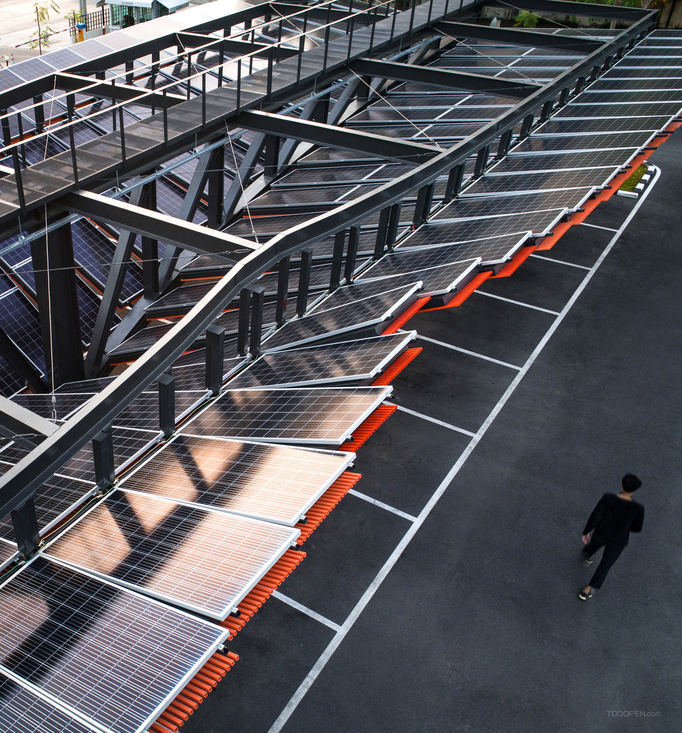 B.GRIMM太阳能停车场建筑设计作品-08