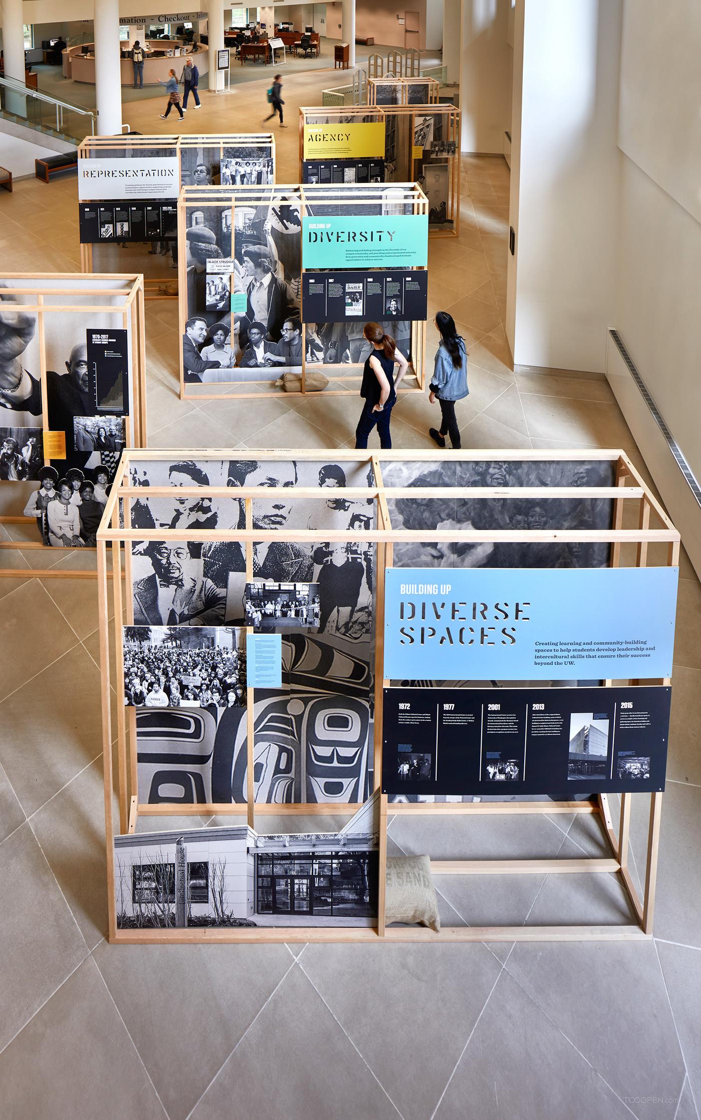 华盛顿大学少数民族事务与多样性办公室50周年展览展示设计作品-09
