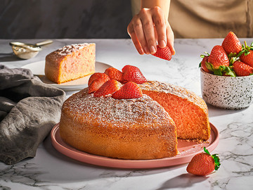 國外美食家制作蛋糕美食攝影圖片