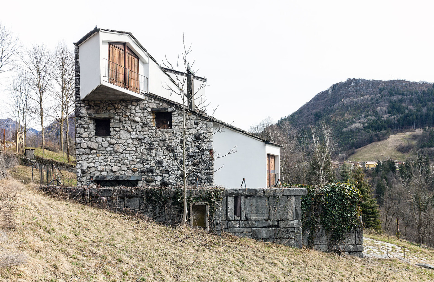 不规则造型住宅建筑设计图片-04