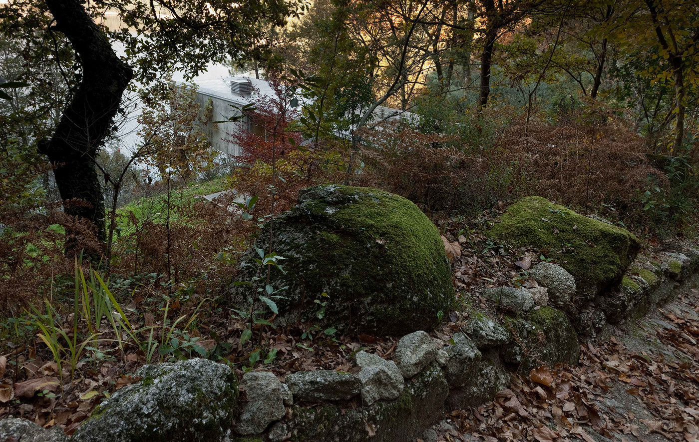 极简原木风格住宅建筑设计作品-02