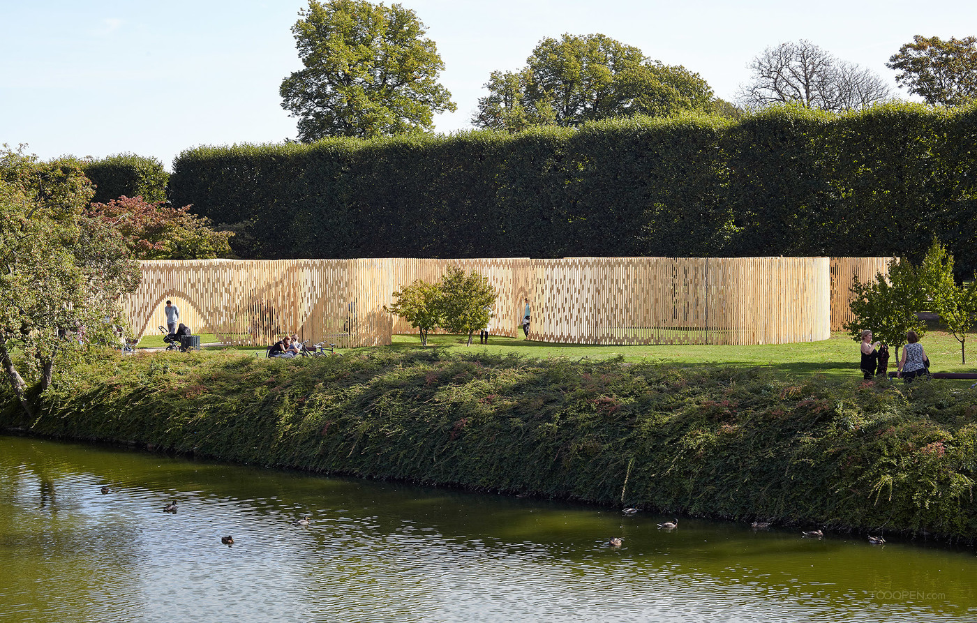 丹麦Temporary Pavilion透明迷宫花园设计欣赏-03