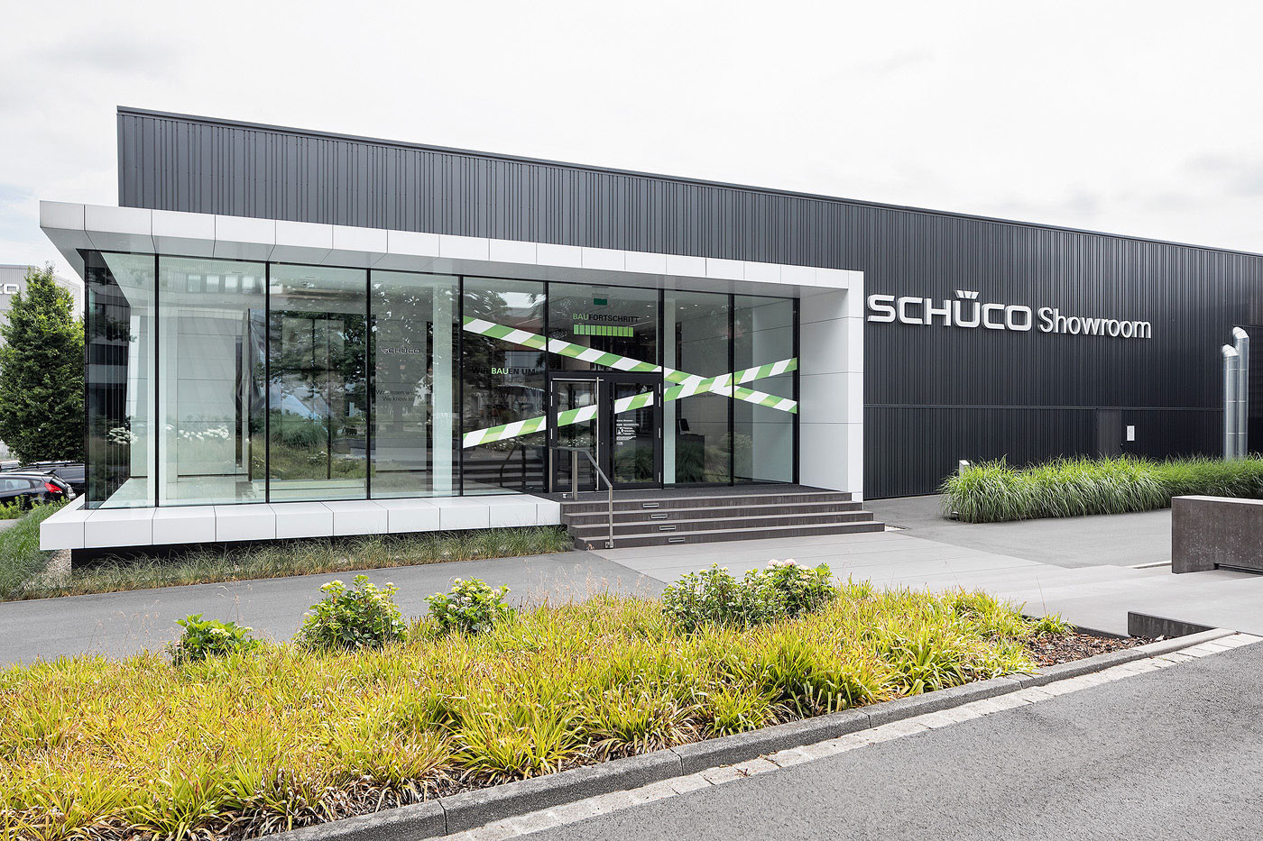 Schuco旭格全屋定制公司展廳設計作品-01