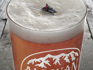 国外创意阿拉斯加冰爽啤酒广告海报作品欣赏