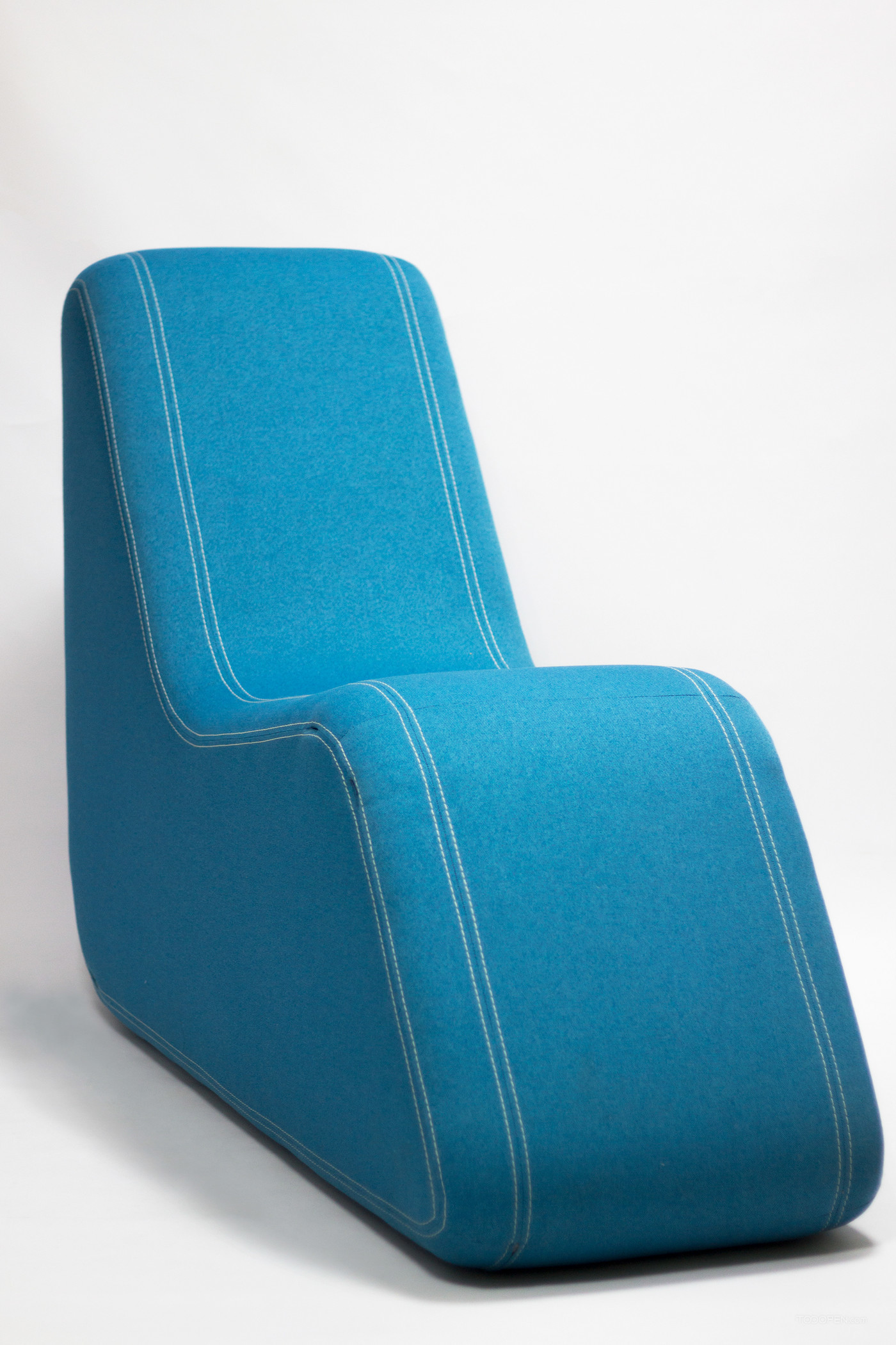 不同造型不同坐姿的沙发家具设计欣赏-08
