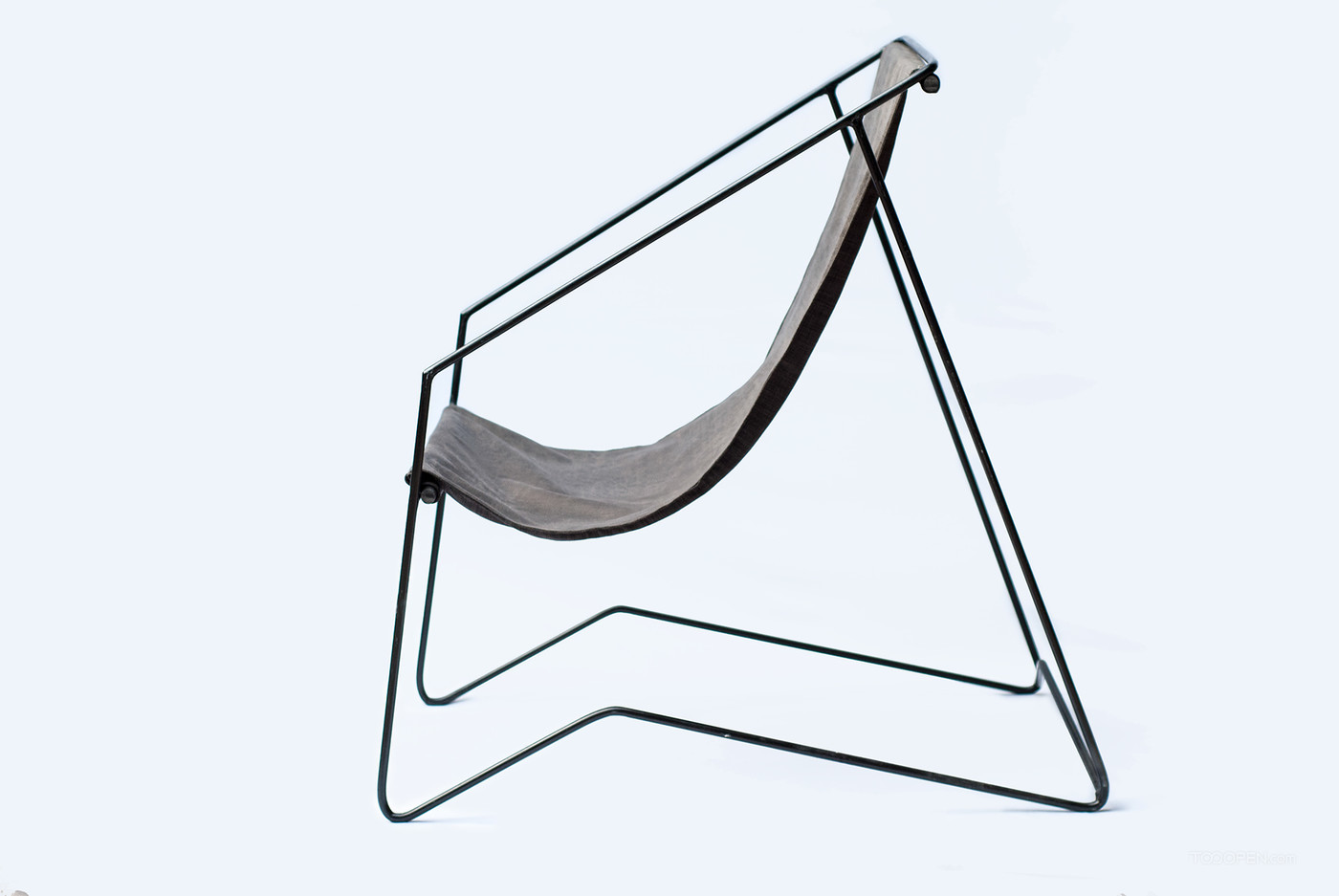 简约创意皮革吊床式座椅设计欣赏-03