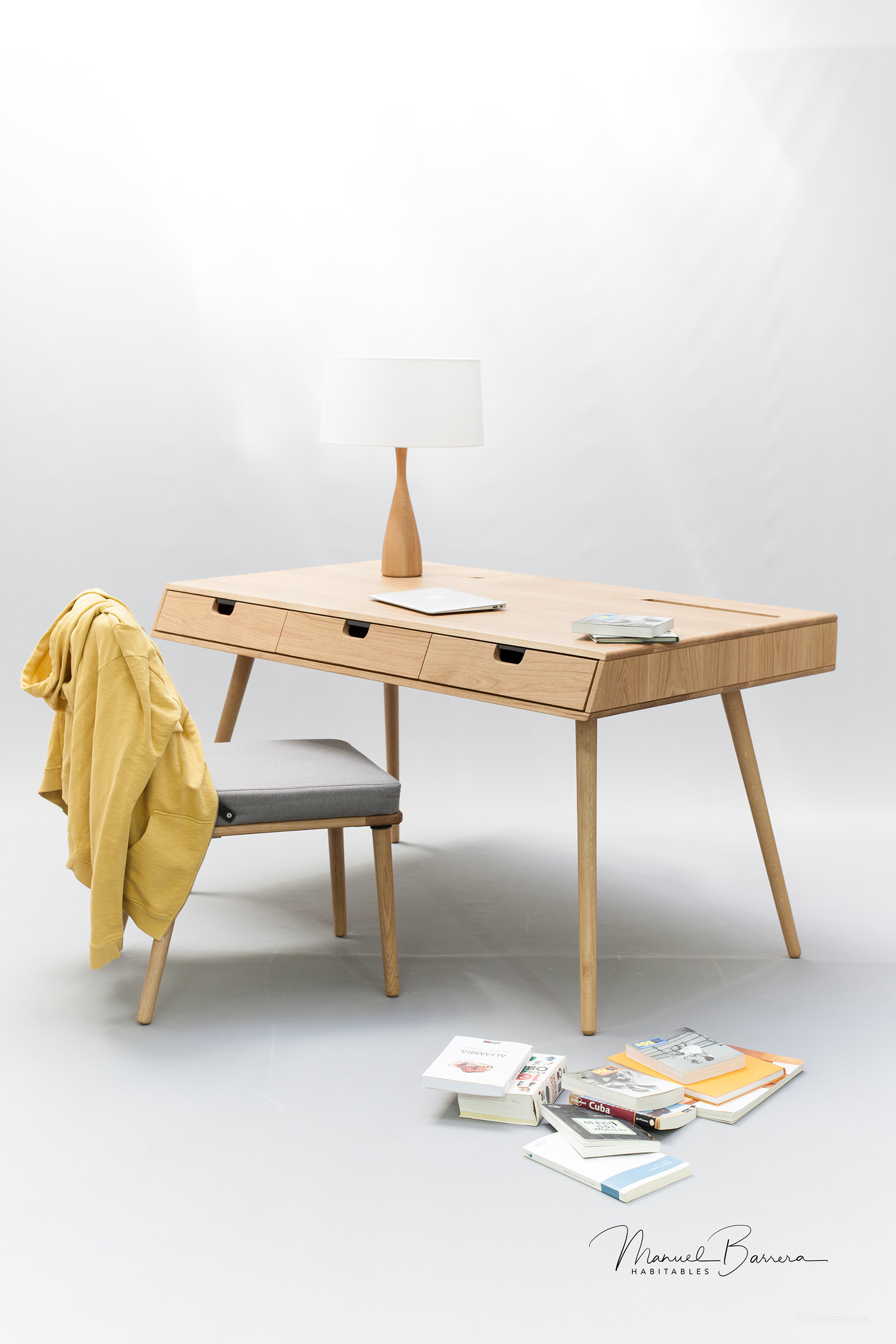精简办公桌家具产品设计欣赏-01