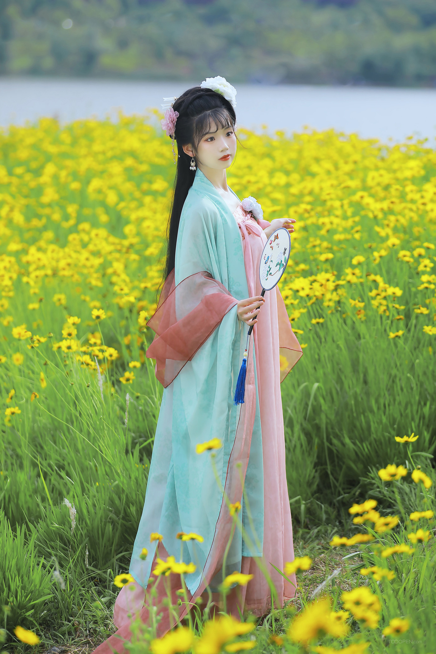 花園里的古風(fēng)小姐姐藝術(shù)攝影合集-02