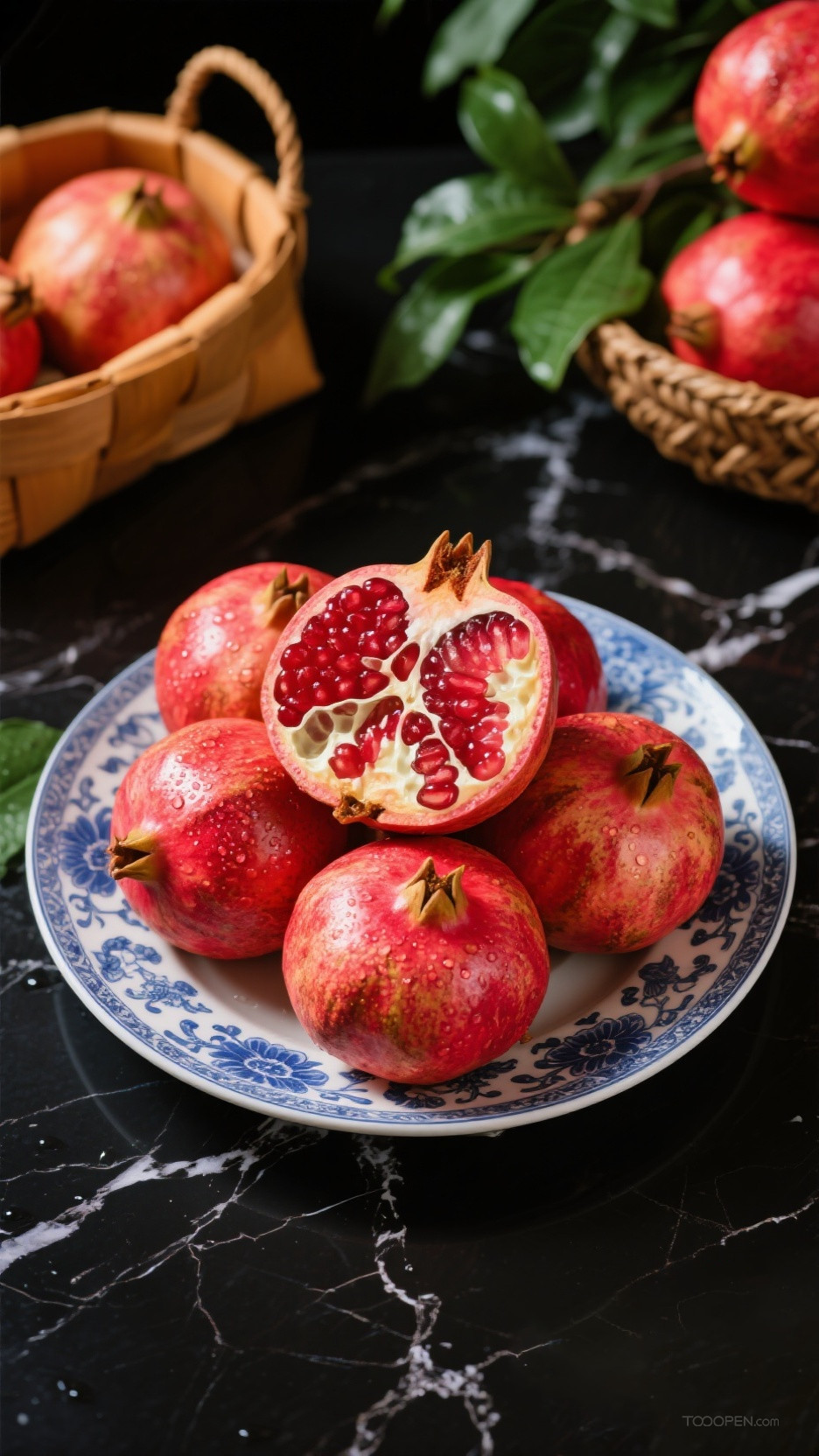 新鲜现摘石榴创意摄影高清美图-07